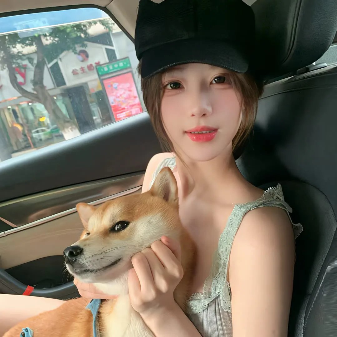 一个女王的少女时代封面